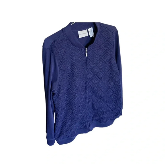 Alfred Dunner Blue Textured Pattern Full Zip Up Jacket Women’s Size 10 - Picture 3 of 12